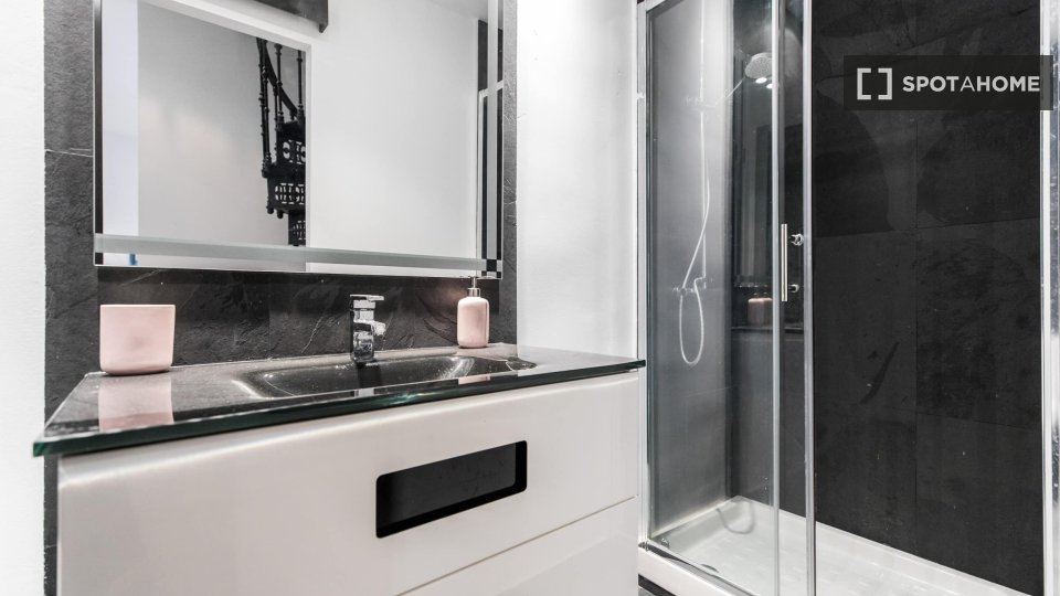Apartment Madrid, 2 beds, 45m² — photo 10