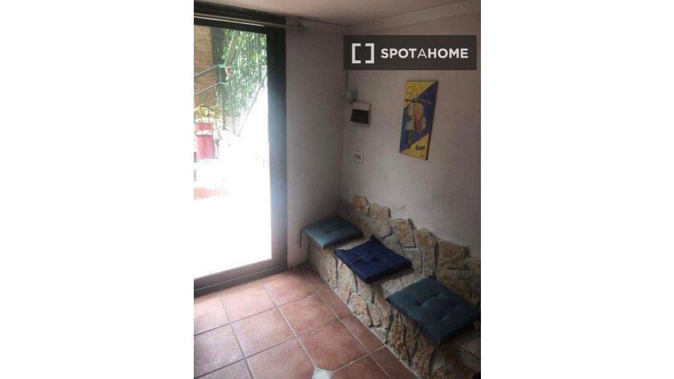 Appartamento con 1 camera da letto in affitto al Vomero, Napoli - in Naples