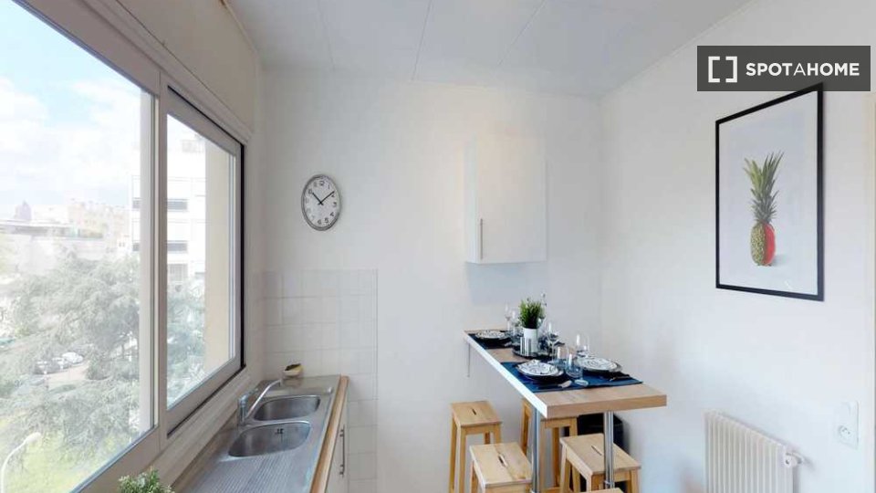 Double room Lyon, 5 beds, 120m² — photo 3