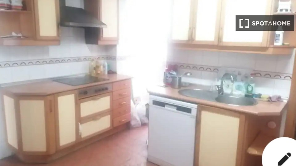 Double room Madrid, 4 beds, 125m² — photo 15