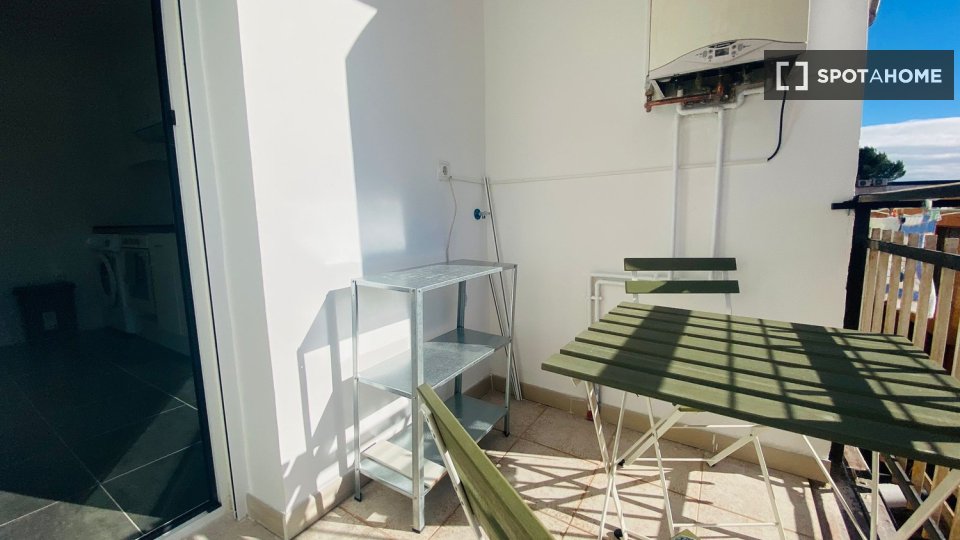 Double room Madrid, 4 beds — photo 17