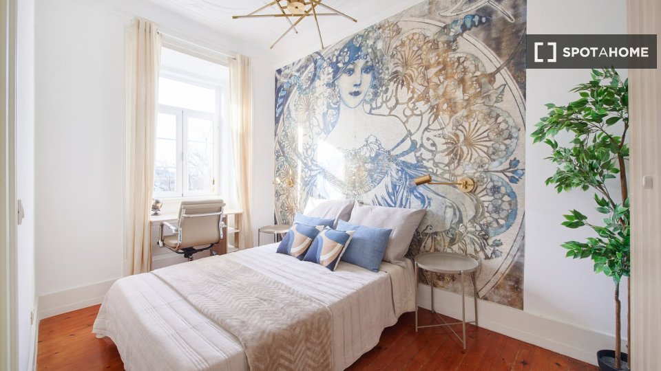 Double room Lisbon, 6 beds — photo 20