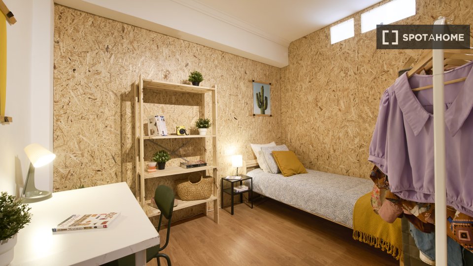 Double room Lisbon, 6 beds — photo 3