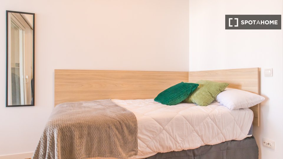 Double room Madrid, 9 beds — photo 14