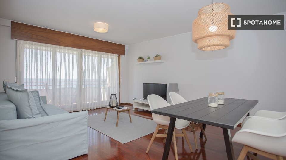 Apartment Porto, 1 bed, 55m² — photo 2