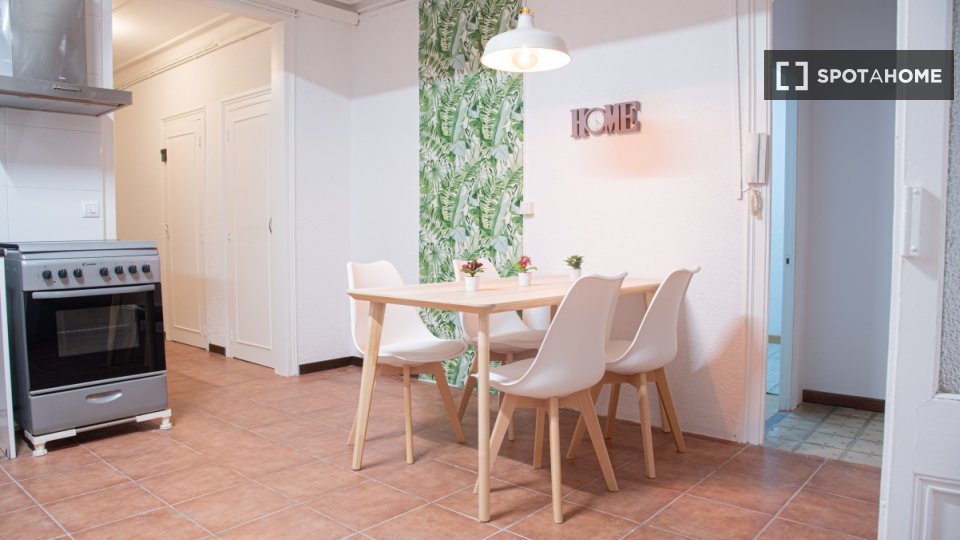 Double room Barcelona, 4 beds, 100m² — photo 19