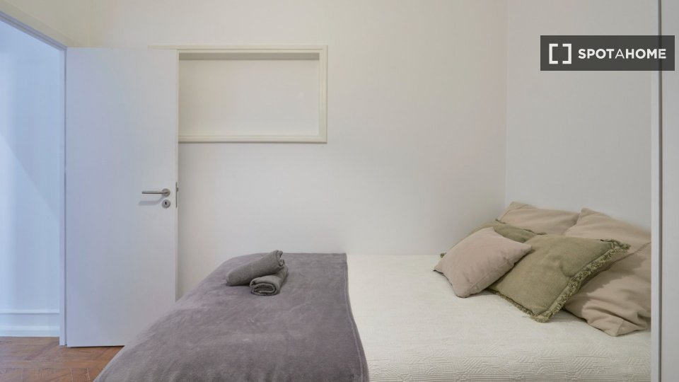 Double room Lisbon, 11 beds — photo 9