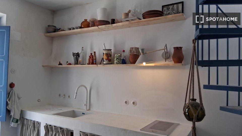 Apartment Lisbon, 1 bed — photo 3