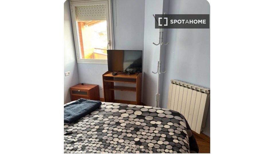 Camera in appartamento condiviso in affitto, Sabadell - a Barcellona