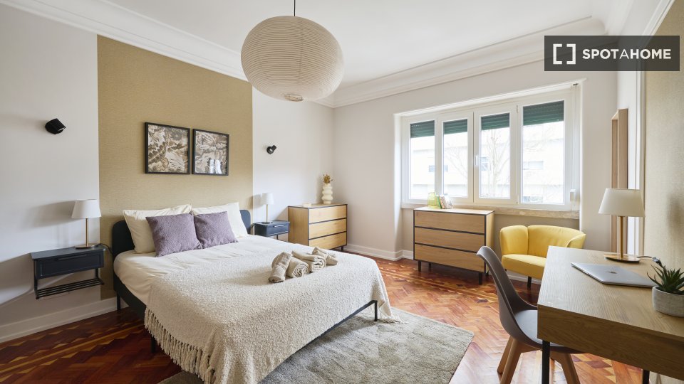 Double room Lisbon, 6 beds — photo 10