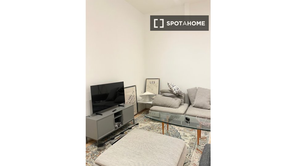 Apartment Budapest, 3 beds, 96m² — photo 26