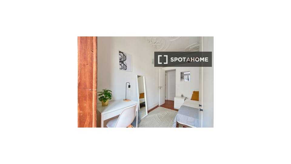 Double room Lisbon, 9 beds — photo 2