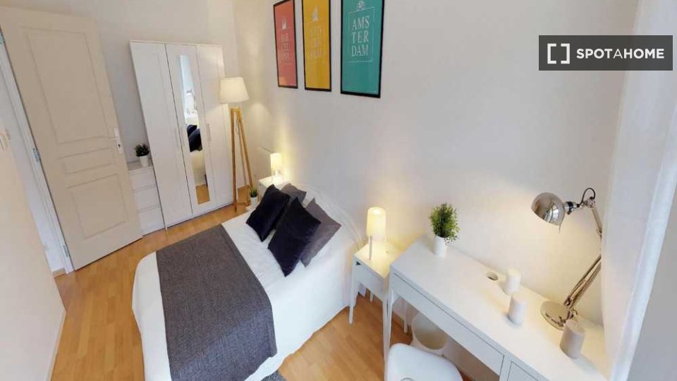 Double room Lille, 4 beds, 70m² — photo 9