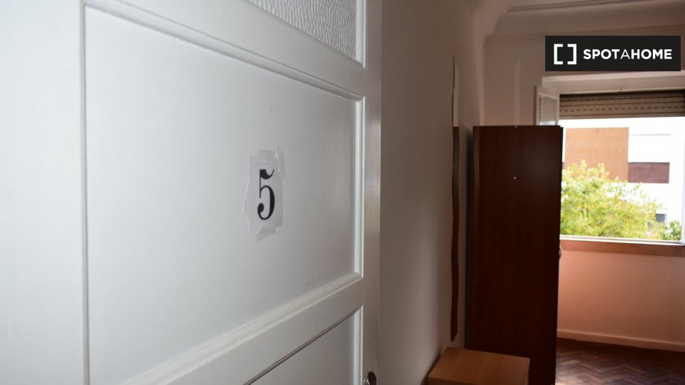 Double room Lisbon, 7 beds — photo 4