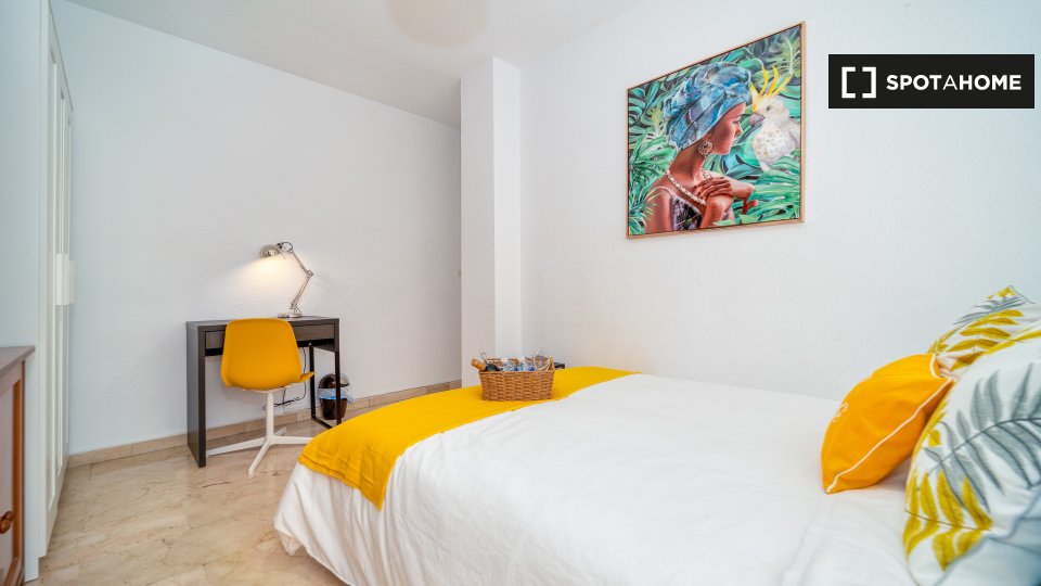 Double room Madrid, 4 beds, 50m² — photo 2