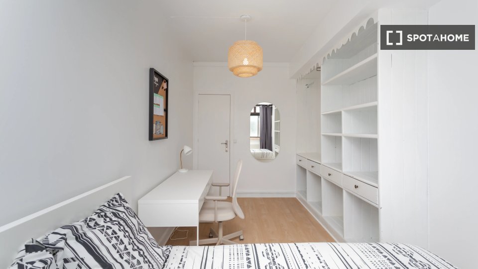 Double room Lisbon, 10 beds — photo 13