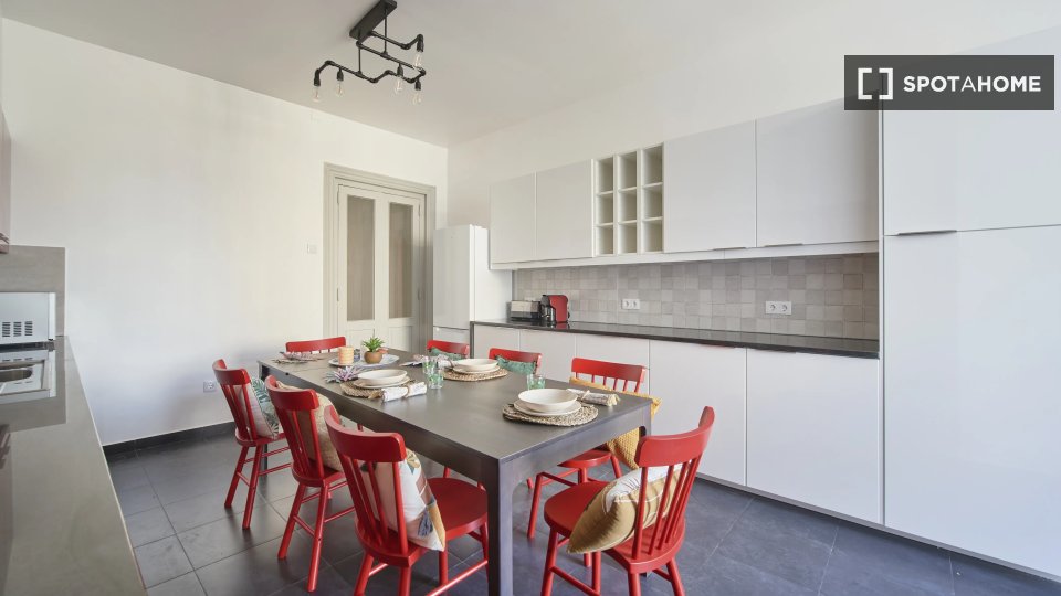 Double room Lisbon, 10 beds — photo 18