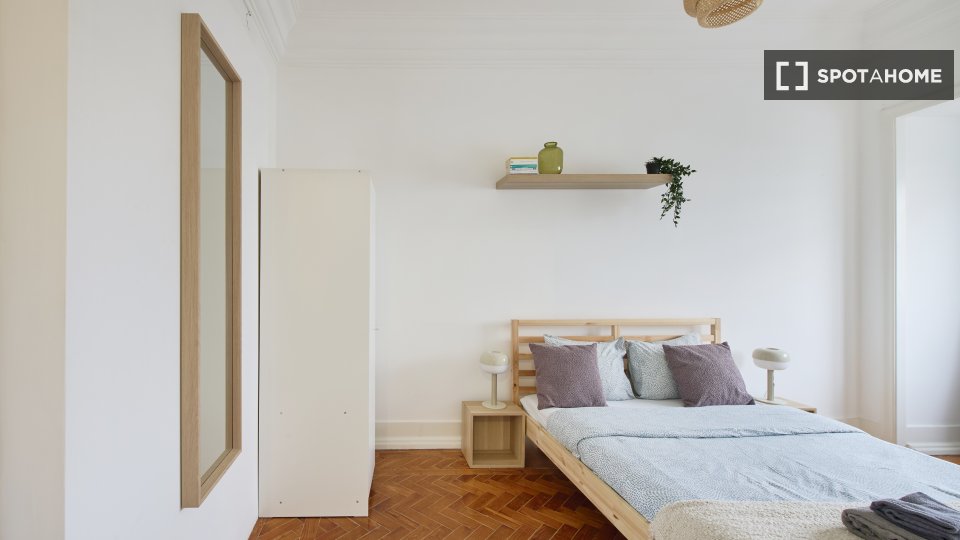 Double room Lisbon, 10 beds — photo 52
