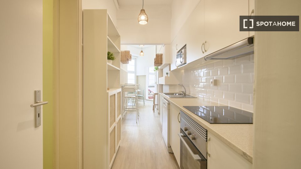 Double room Lisbon, 7 beds — photo 17