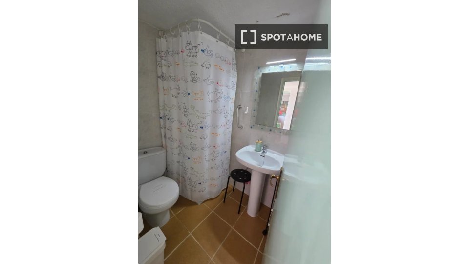 Apartment Barcelona, 2 beds, 28m² — photo 2