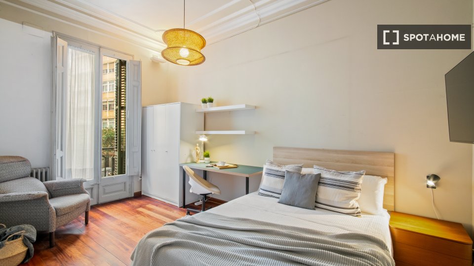 Double room Barcelona, 8 beds, 170m² — photo 15