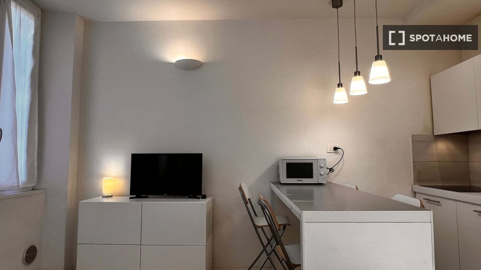 Apartment Milan, 1 bed, 45m² — photo 11