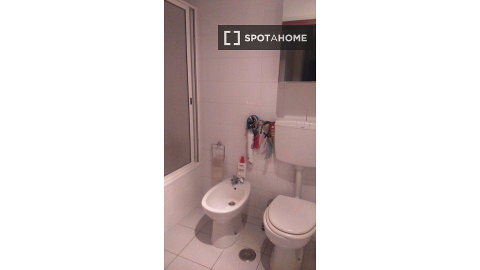 Double room Lisbon, 3 beds, 97m² — photo 6