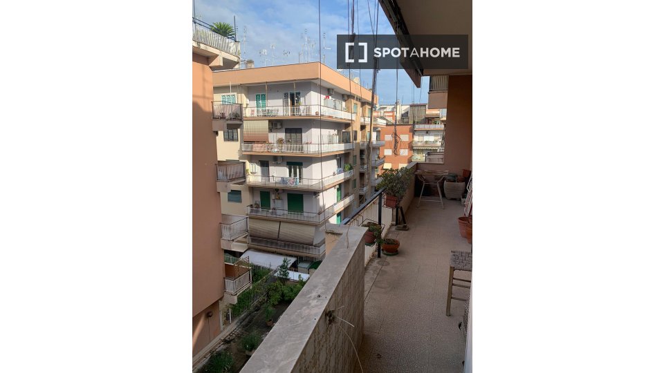 Double room Rome, 5 beds — photo 17