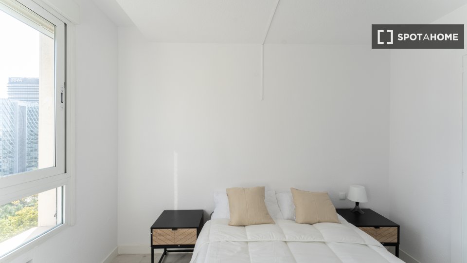 Double room Madrid, 6 beds — photo 19