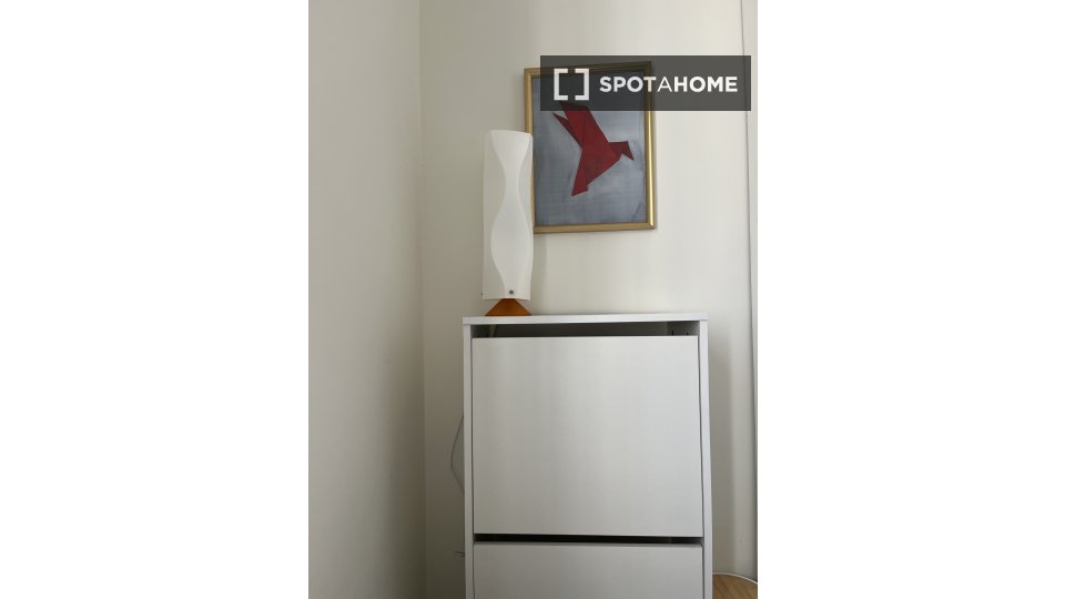 Double room Seville, 1 bed, 200m² — photo 3
