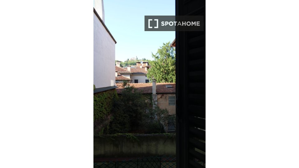 Double room Brescia, 5 beds — photo 13