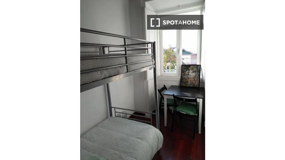 Apartment Lisbon, 3 beds, 80m² — photo 4