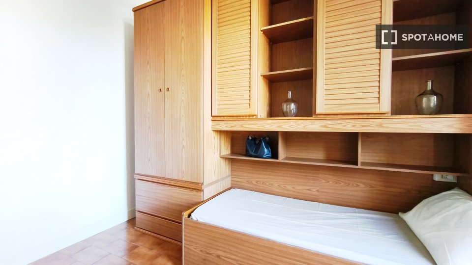 Double room Milan, 3 beds, 75m² — photo 16