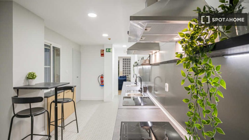 Double room Madrid, 25 beds, 600m² — photo 8