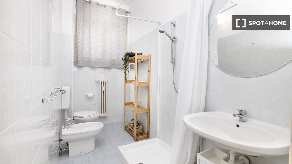 Double room Bologna, 3 beds, 100m² — photo 13