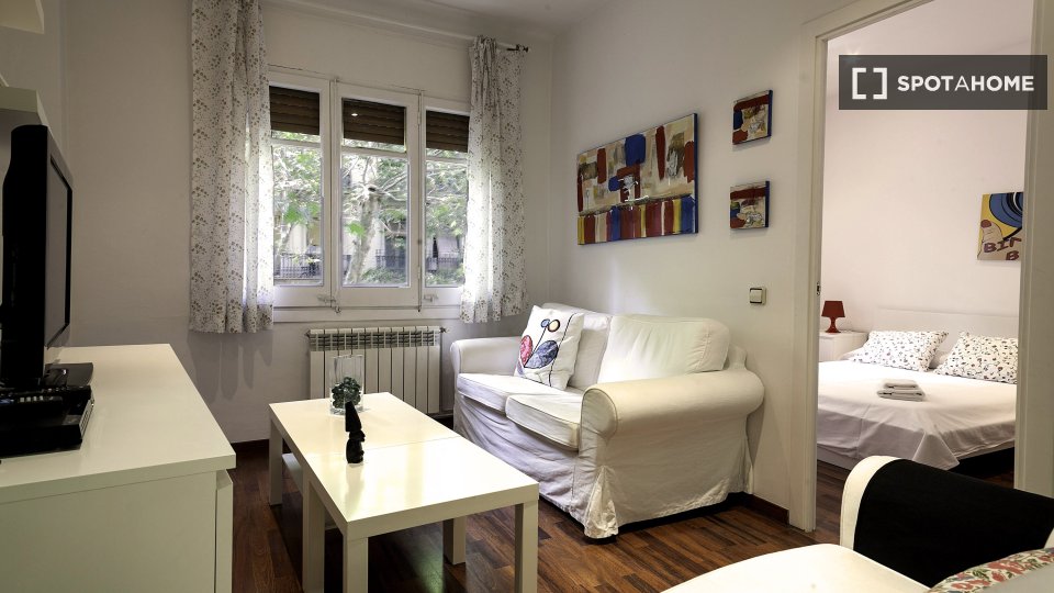 Appartamento con 2 camere da letto in affitto a Sant Antoni, Barcellona - in Barcelona