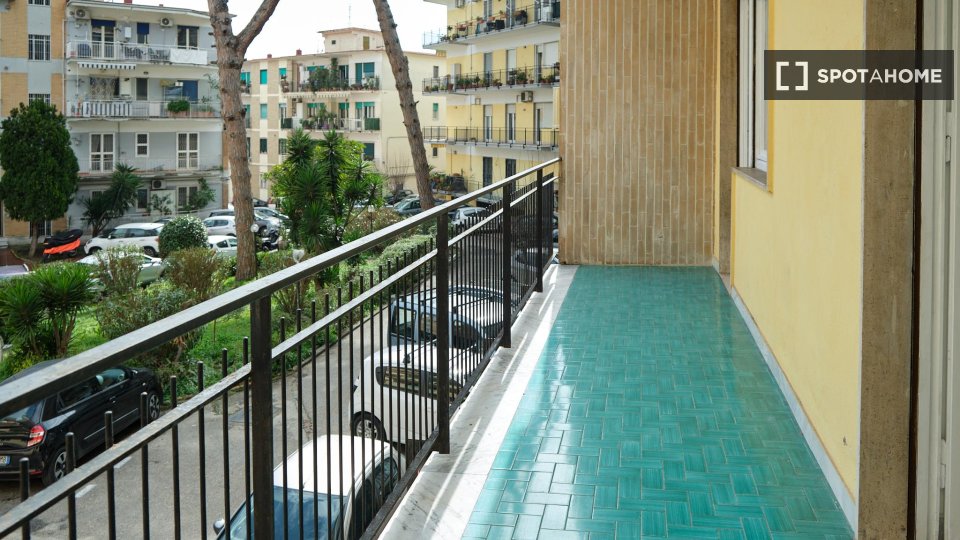 Double room Naples, 4 beds — photo 14