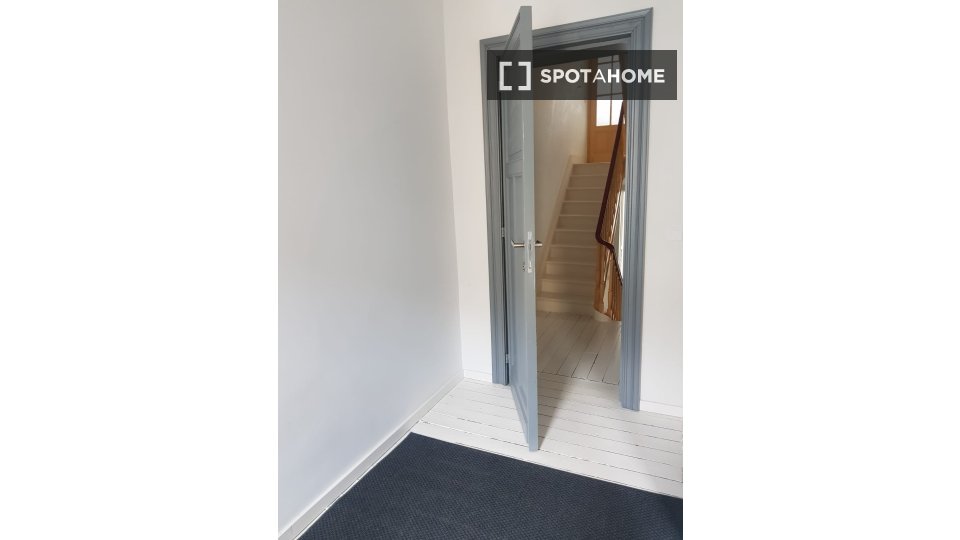 Double room Brussels, 8 beds, 260m² — photo 20
