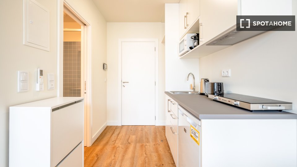 Apartment mono Lisbon, 19m² — photo 10
