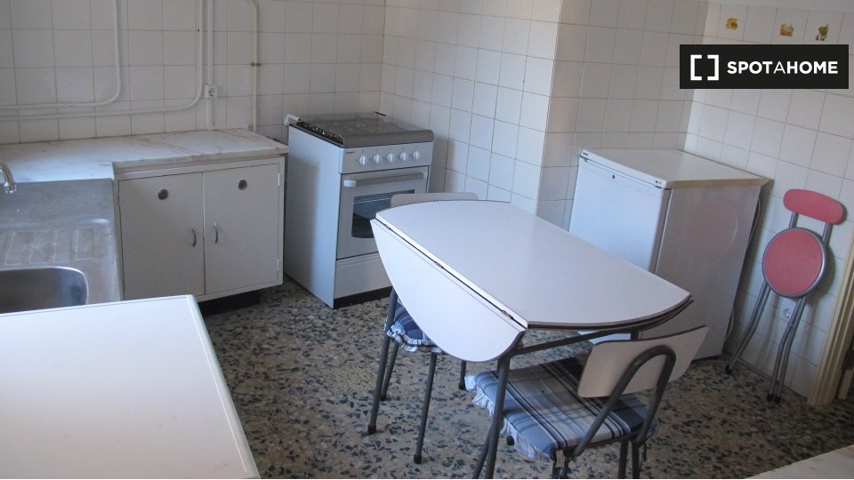 Apartment Coimbra, 4 beds — photo 7