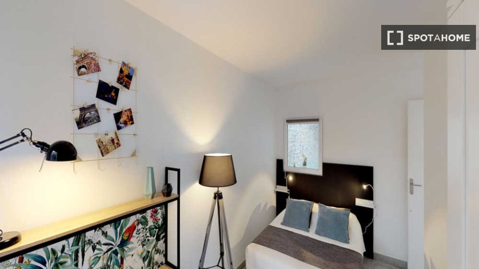 Double room Paris, 5 beds, 140m² — photo 8