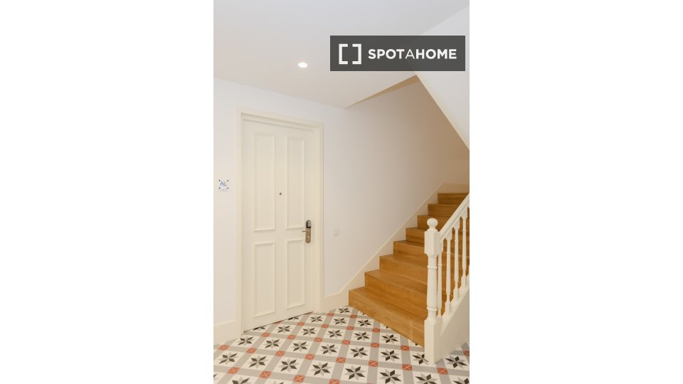 Apartment Porto, 2 beds, 247m² — photo 7