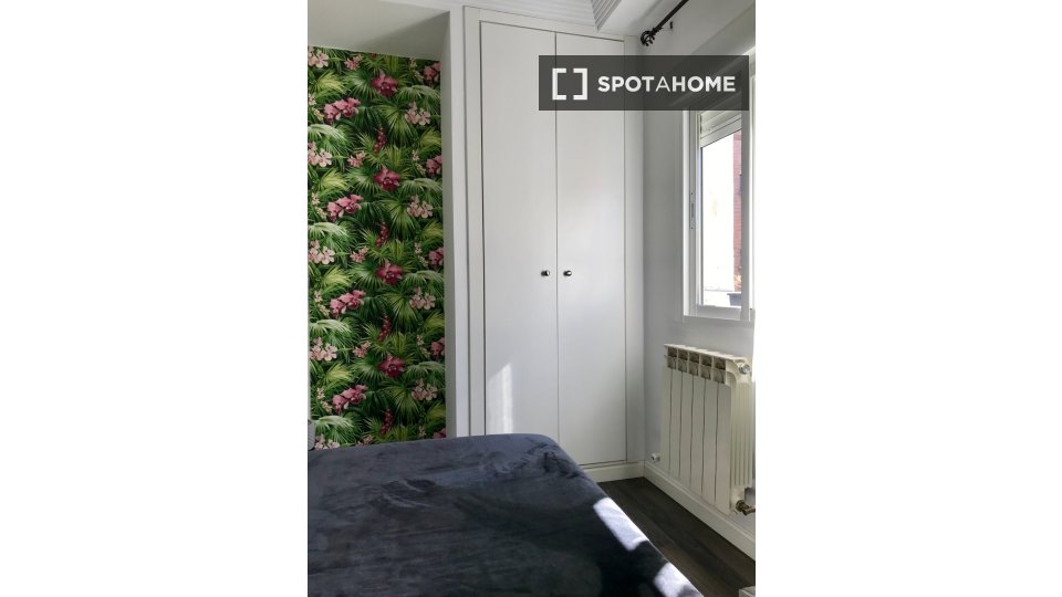 Habitación en piso compartido de 2 habitaciones en Quintana, Madrid