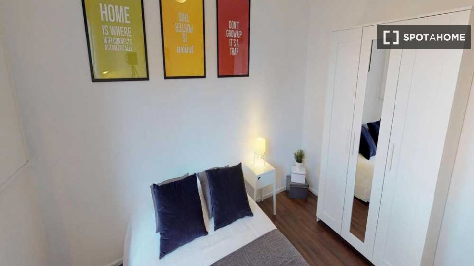 Double room Lille, 4 beds, 70m² — photo 20