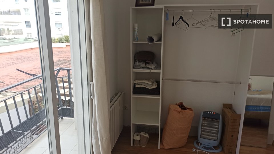Double room Valencia, 4 beds, 90m² — photo 18