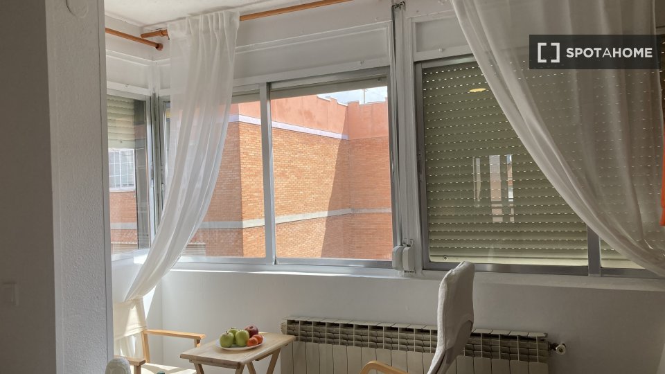 Double room Madrid, 4 beds, 70m² — photo 15
