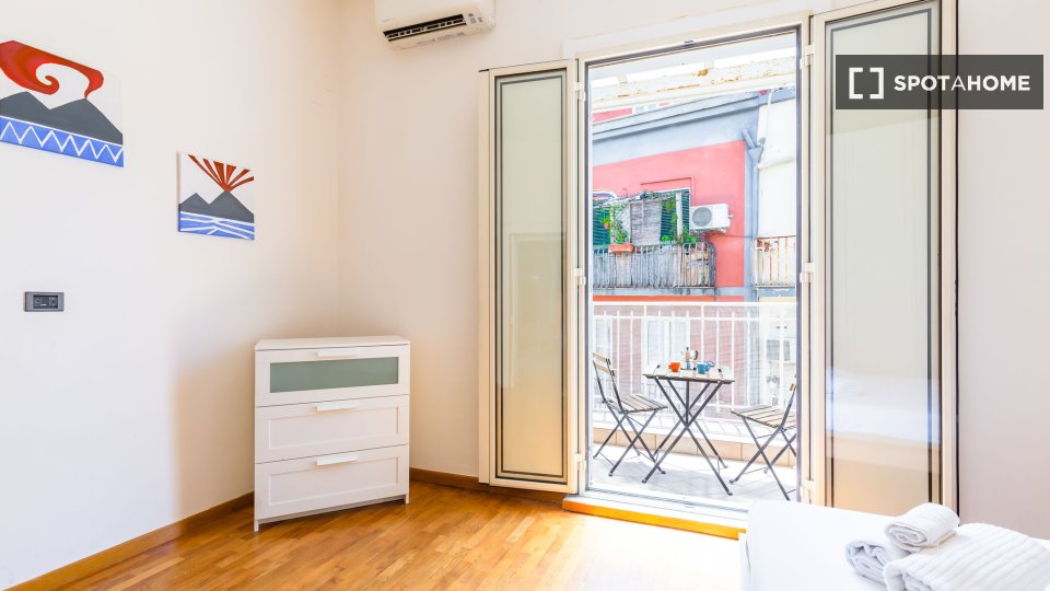 Apartment Naples, 2 beds, 72m² — photo 3