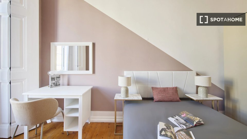 Double room Lisbon, 9 beds — photo 3
