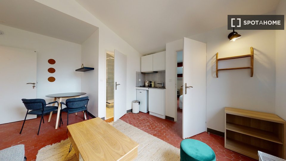 Double room Marseille, 18 beds — photo 1
