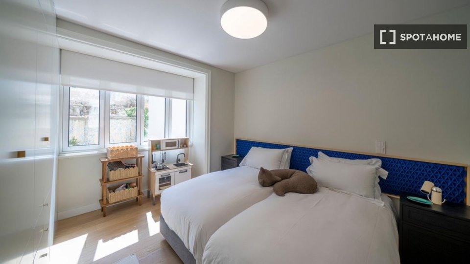 Apartment Lisbon, 2 beds, 101m² — photo 13